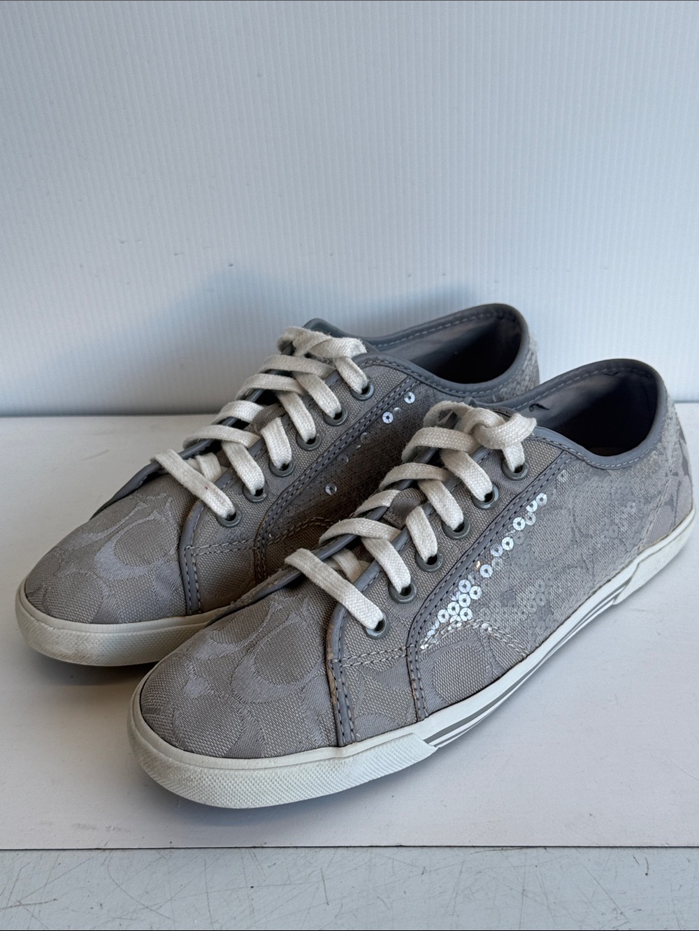 COACH CC MONOGRAM KAMERON SNEAKERS GREY SEQUIN SIZE 9 B SHOES